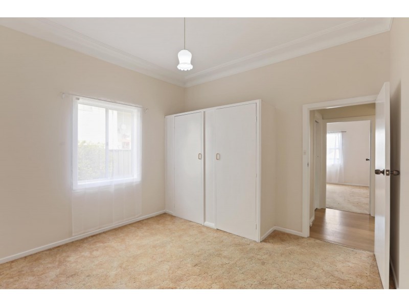 4 Little Church Street, Bega NSW 2550