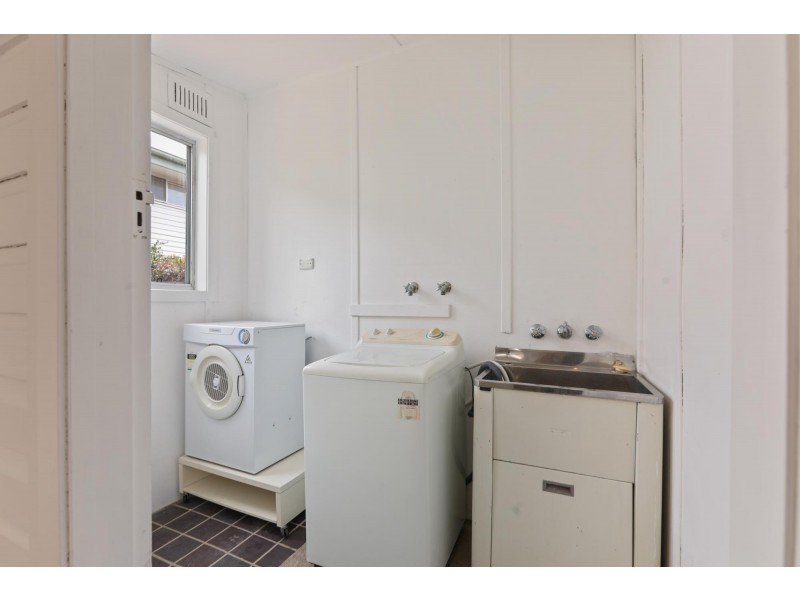 4 Little Church Street, Bega NSW 2550