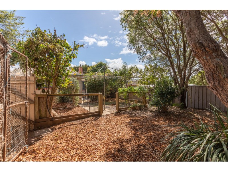 4 Little Church Street, Bega NSW 2550