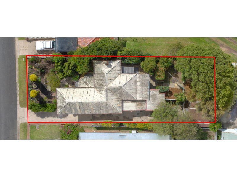 4 Little Church Street, Bega NSW 2550
