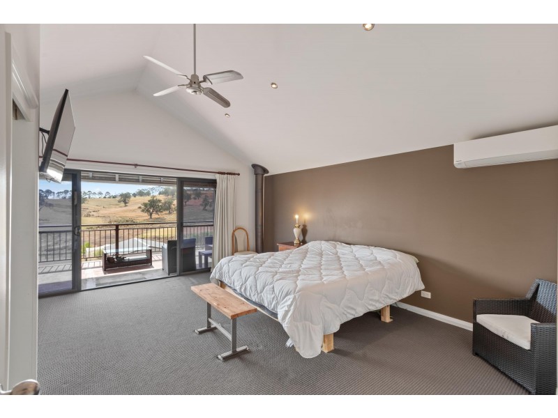 120 Max Slater Drive, Bega NSW 2550