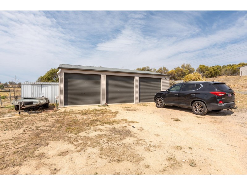 120 Max Slater Drive, Bega NSW 2550