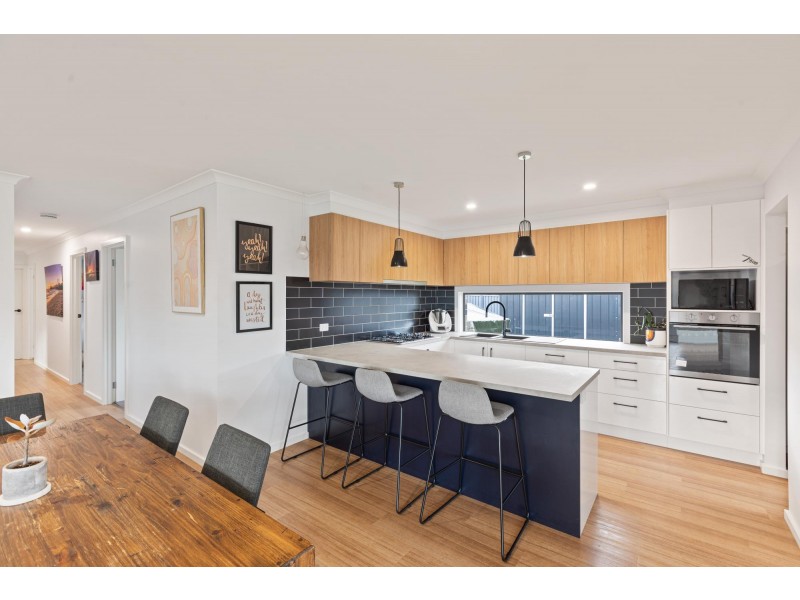 7 Kurrajong Crescent, Kalaru NSW 2550