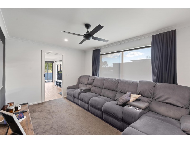 7 Kurrajong Crescent, Kalaru NSW 2550