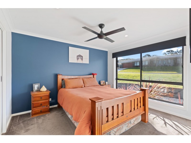7 Kurrajong Crescent, Kalaru NSW 2550