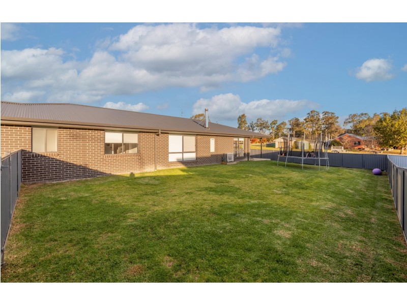 7 Kurrajong Crescent, Kalaru NSW 2550