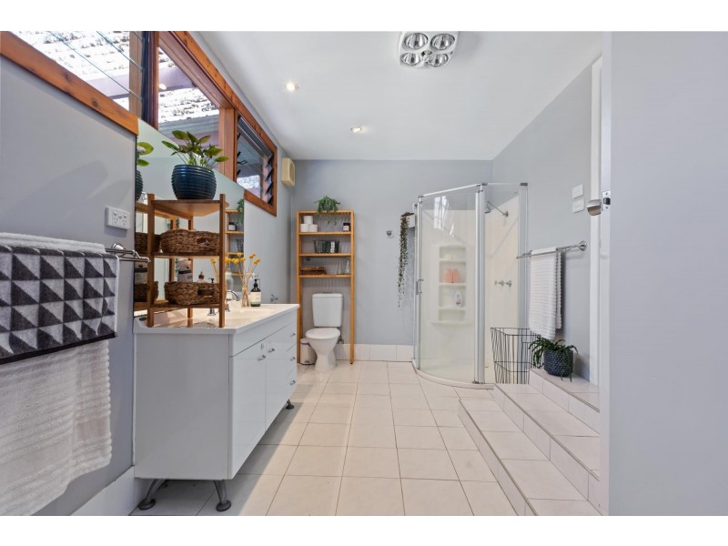 85 Valley Street, Bega NSW 2550