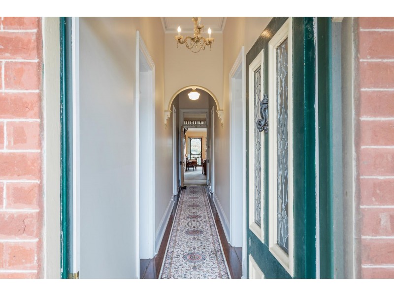 34 Tathra Road, Bega NSW 2550