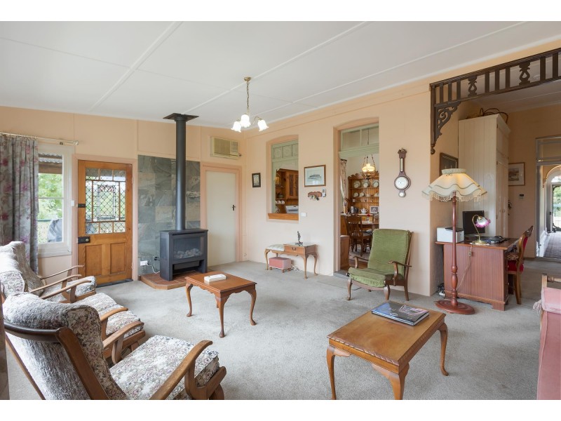 34 Tathra Road, Bega NSW 2550