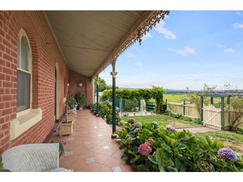 34 Tathra Road, Bega NSW 2550