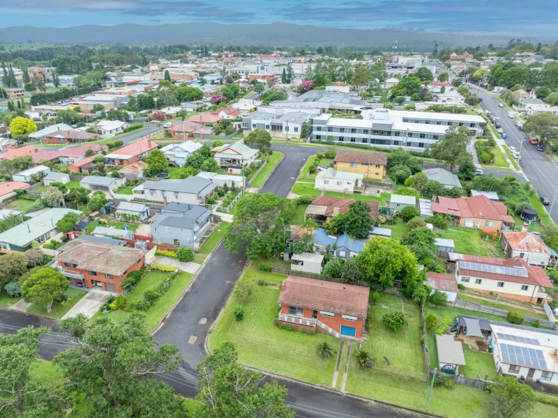 8 Walker Street, Bega NSW 2550