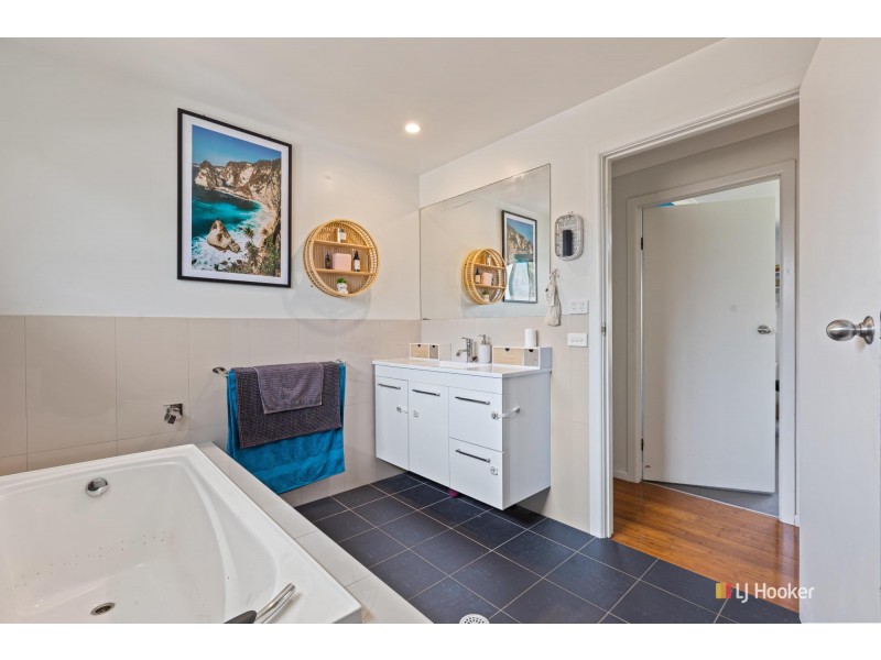 263 Auckland Street, Bega NSW 2550