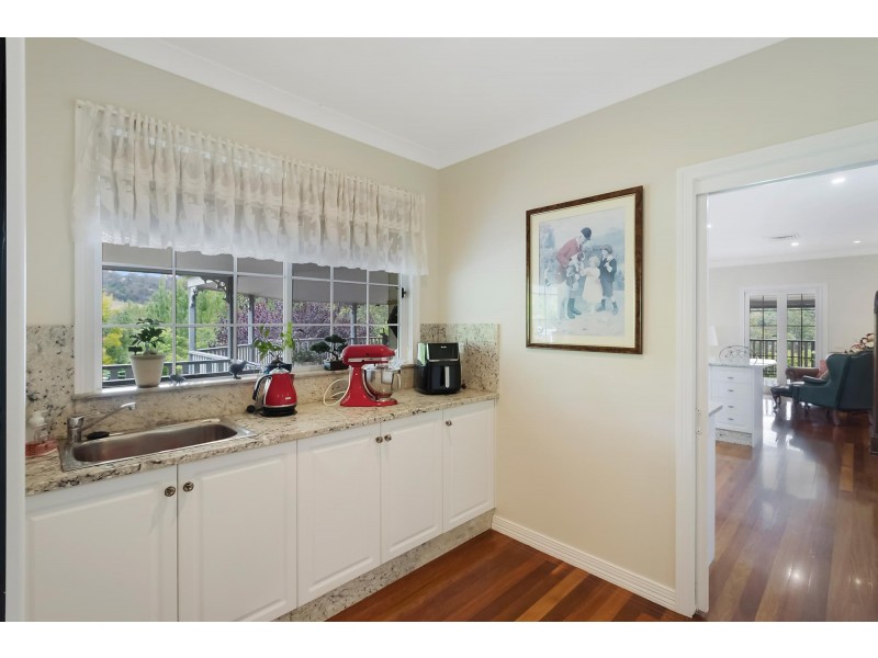 50 Mountview Close, Bega NSW 2550