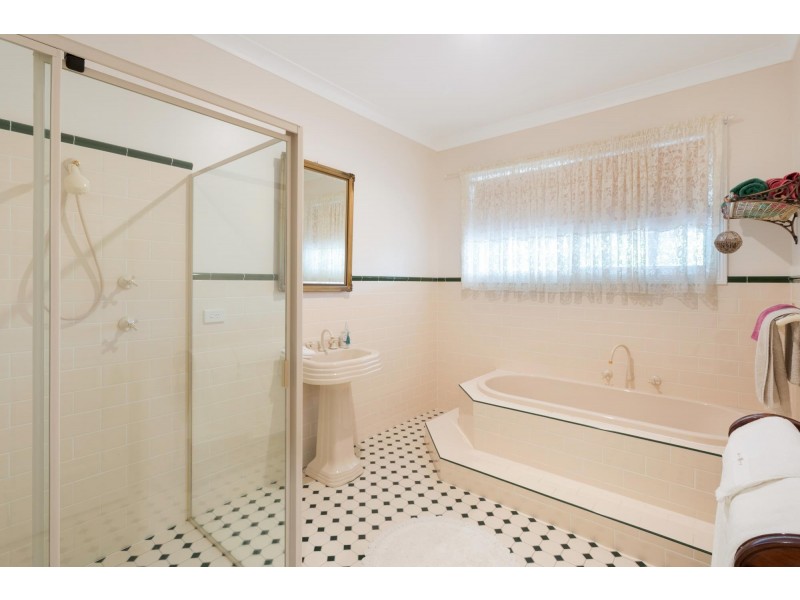 50 Mountview Close, Bega NSW 2550