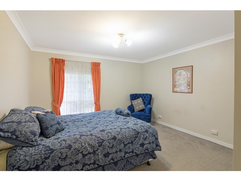 50 Mountview Close, Bega NSW 2550