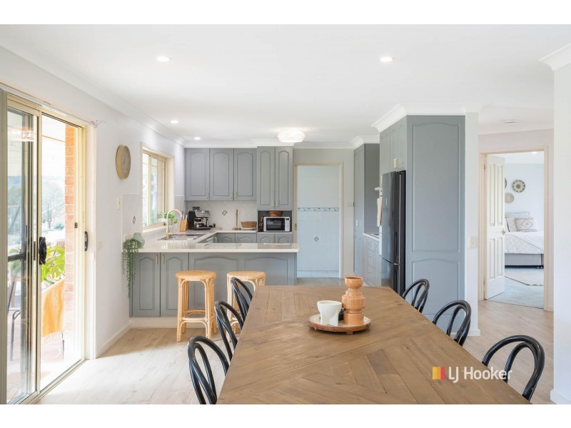 8 Cabarita Lane, Bega NSW 2550