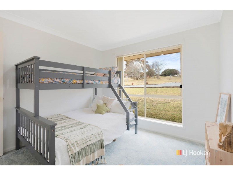 8 Cabarita Lane, Bega NSW 2550