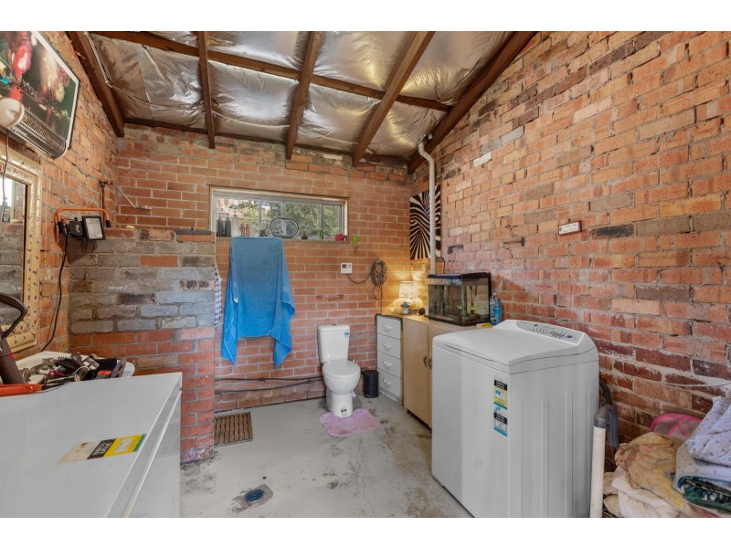 21 Bega Street, Cobargo NSW 2550