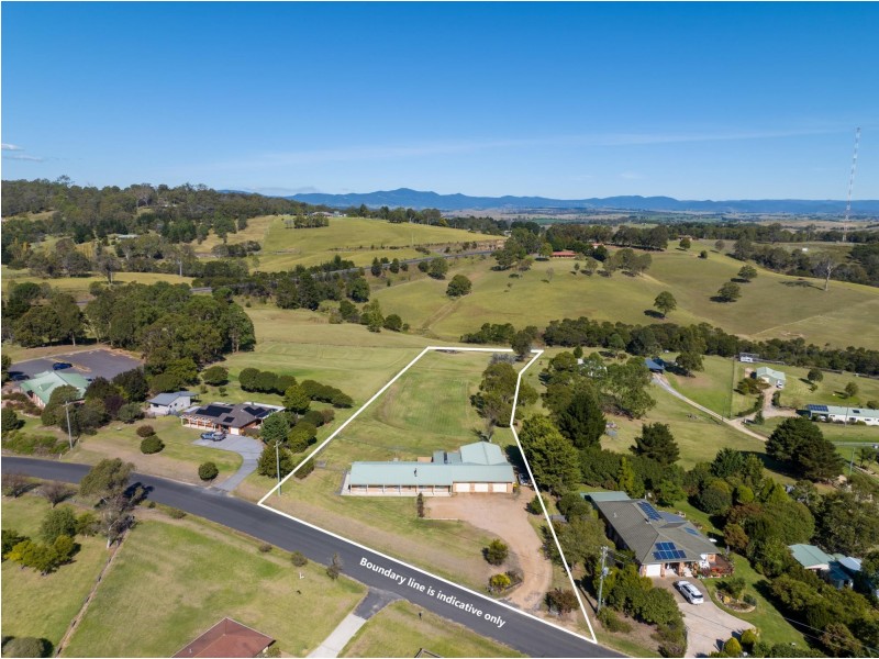 67 Max Slater Drive, Bega NSW 2550