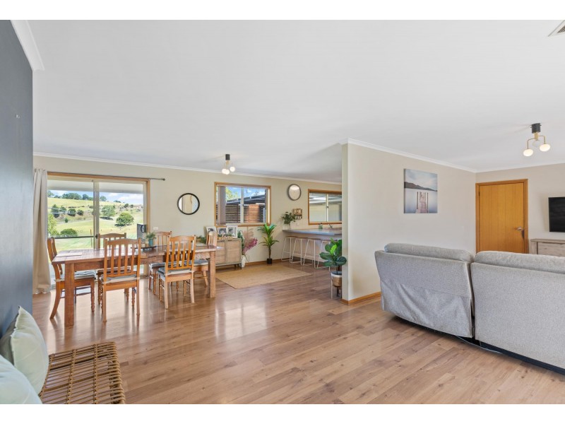 67 Max Slater Drive, Bega NSW 2550