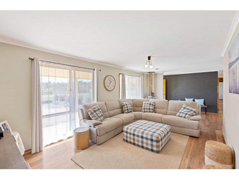 67 Max Slater Drive, Bega NSW 2550