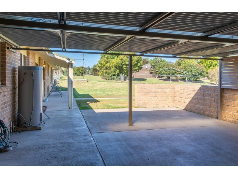 67 Max Slater Drive, Bega NSW 2550