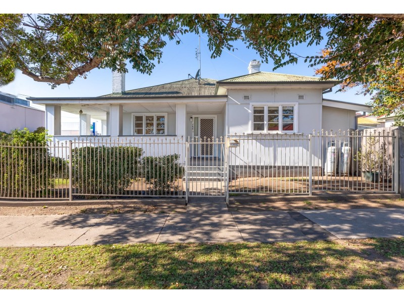 166 Auckland Street, Bega NSW 2550
