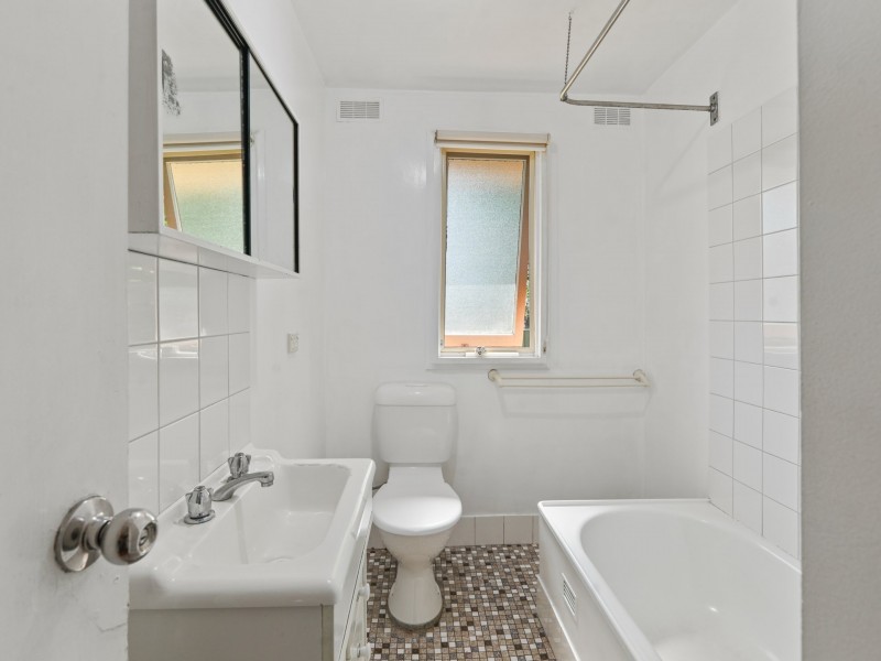 5 Kielpa Place, Bega NSW 2550