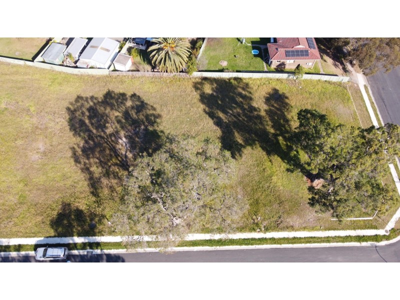 4 Orange Roughy Road, Bega NSW 2550