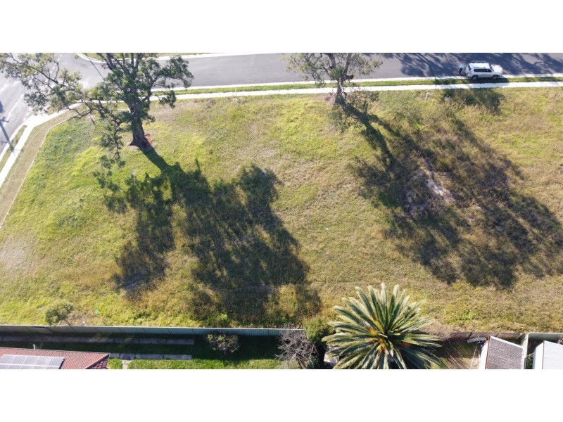 4 Orange Roughy Road, Bega NSW 2550