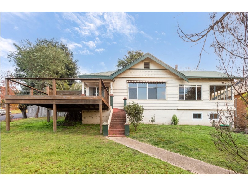 121 East Street, Bega NSW 2550
