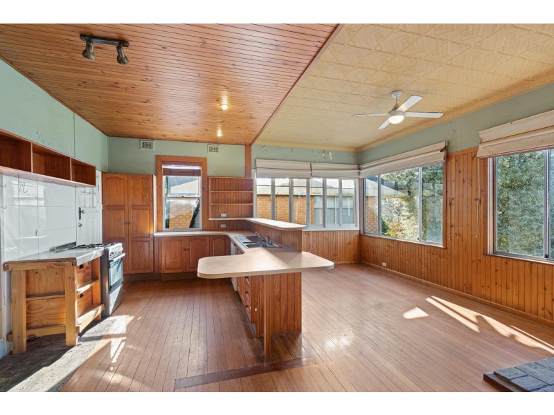 121 East Street, Bega NSW 2550