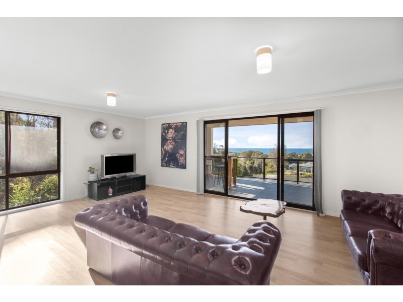 54B The Dress Circle, Tura Beach NSW 2548