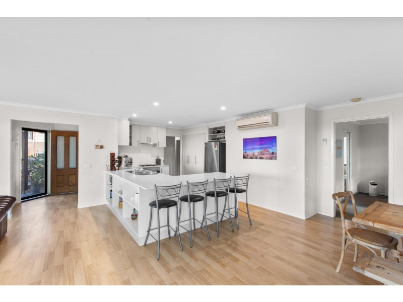 54B The Dress Circle, Tura Beach NSW 2548