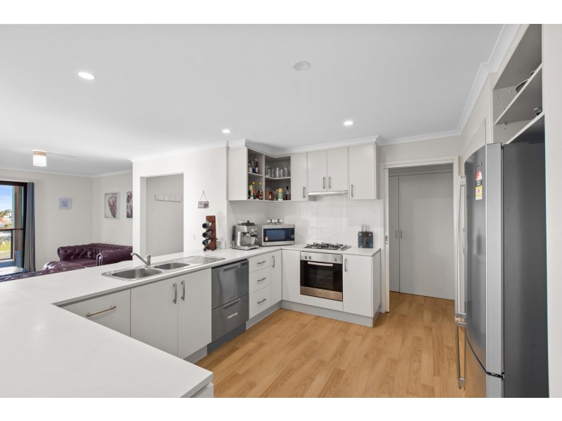 54B The Dress Circle, Tura Beach NSW 2548