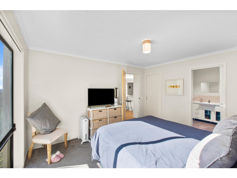 54B The Dress Circle, Tura Beach NSW 2548