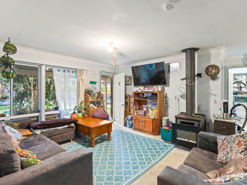 11 Gordon Street, Quaama NSW 2550
