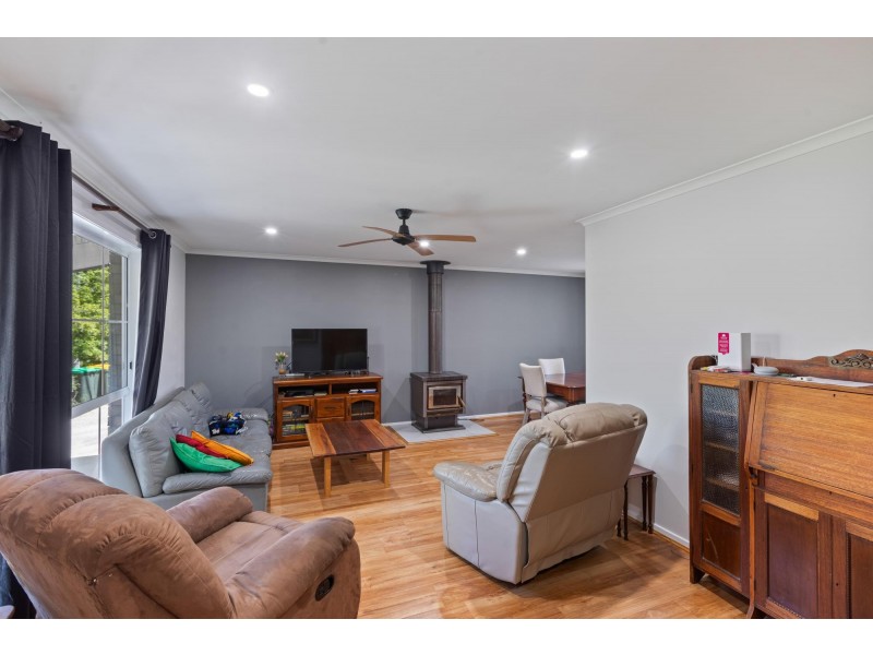 13 Charlotte Street, Bega NSW 2550