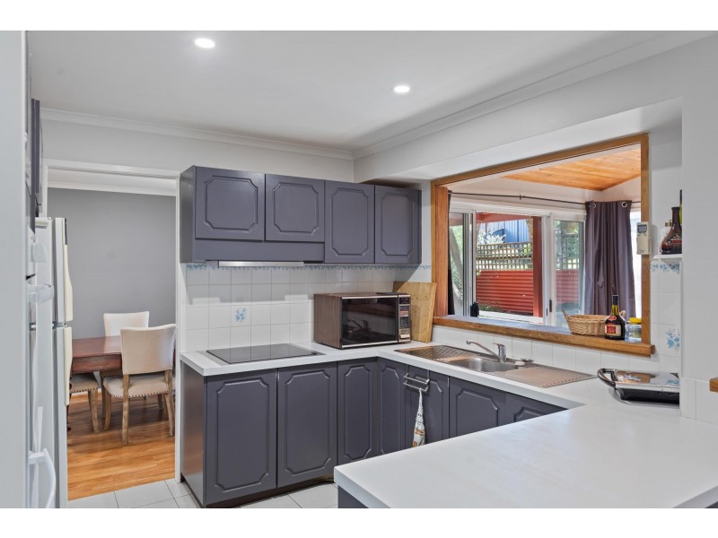 13 Charlotte Street, Bega NSW 2550
