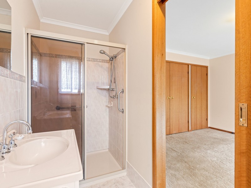 3 Stevenson Street, Bega NSW 2550