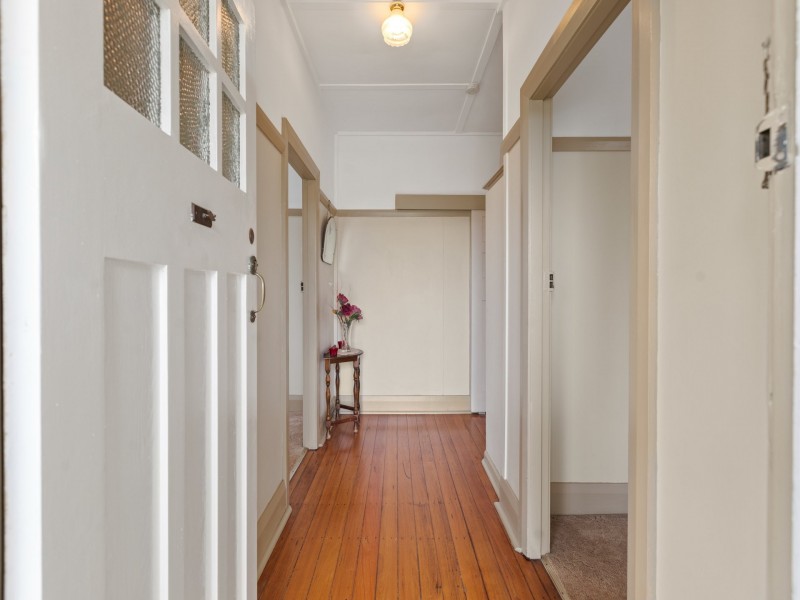 11 Gordon Street, Bega NSW 2550