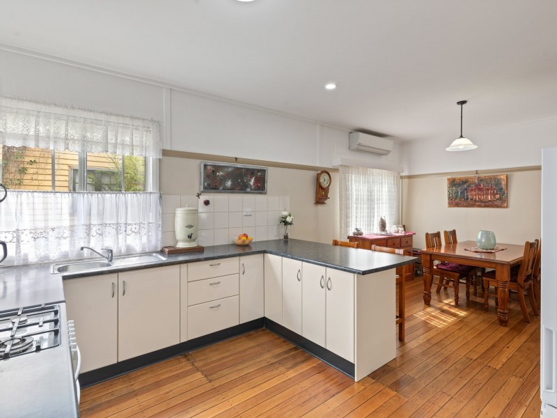 11 Gordon Street, Bega NSW 2550