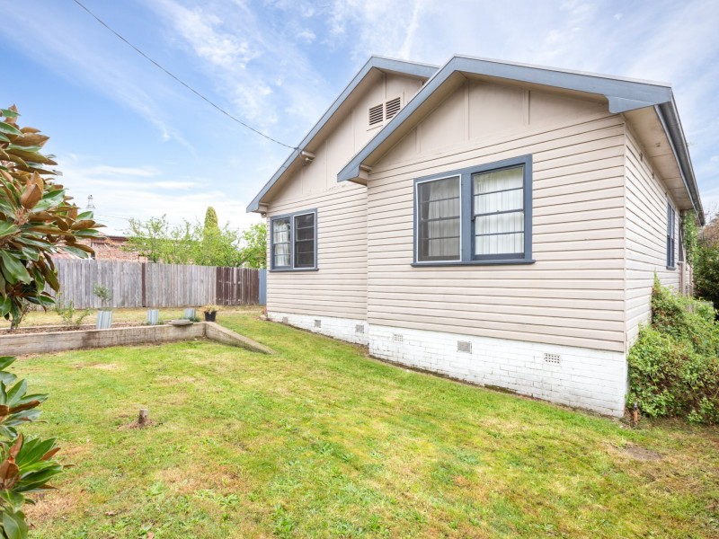35 Upper Street, Bega NSW 2550