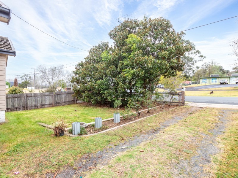 35 Upper Street, Bega NSW 2550