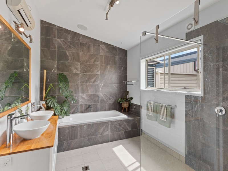 114 Max Slater Drive, Bega NSW 2550