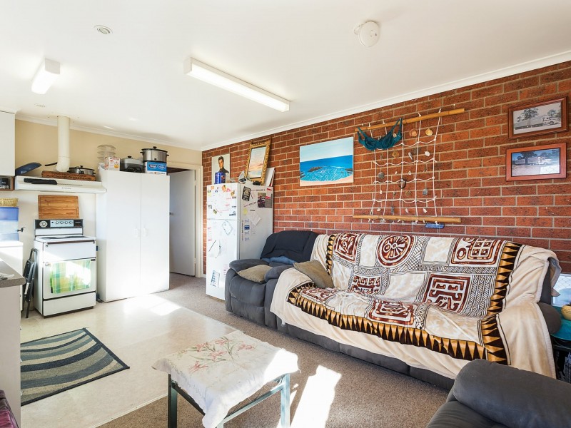 2/38 Meringo Street, Bega NSW 2550