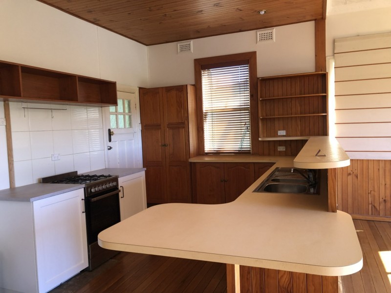 121 East Street, Bega NSW 2550