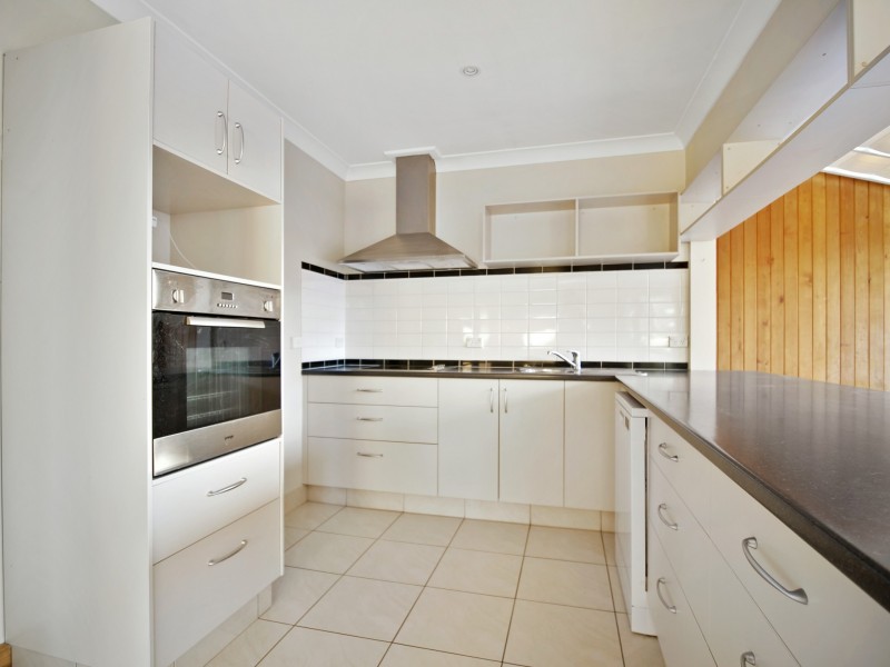 21 Howard Avenue, Bega NSW 2550