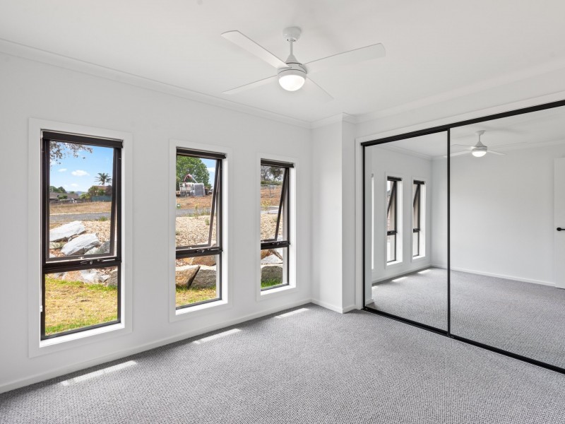 31a Sea Lace Place, Bega NSW 2550