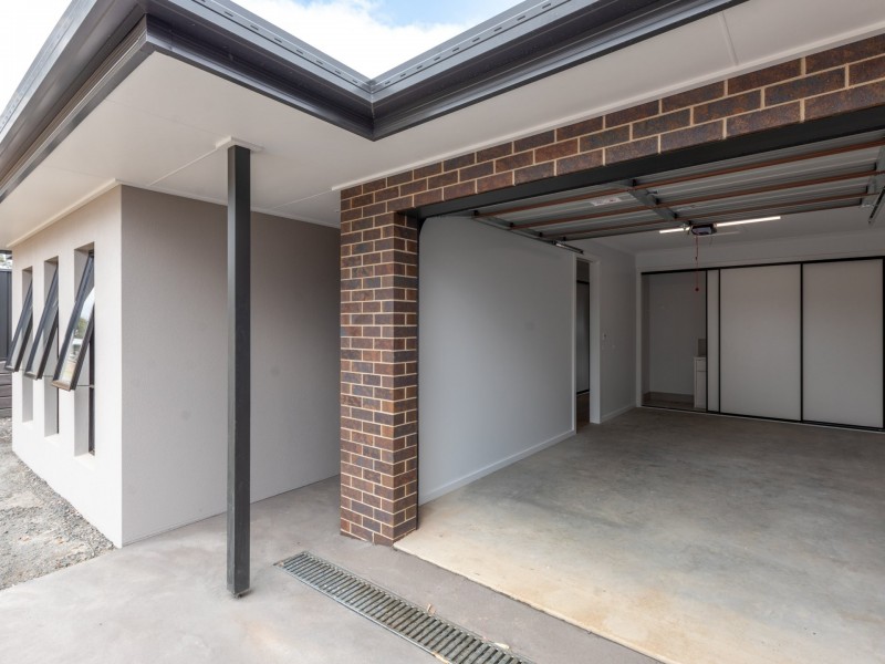 31a Sea Lace Place, Bega NSW 2550